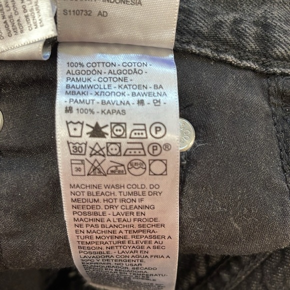 Levi’s Premium 80’s Mom Jeans Black High Rise Tapered Big E Size 25 - Picture 11 of 14